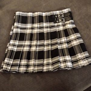 Pleated, plaid cute skirt
